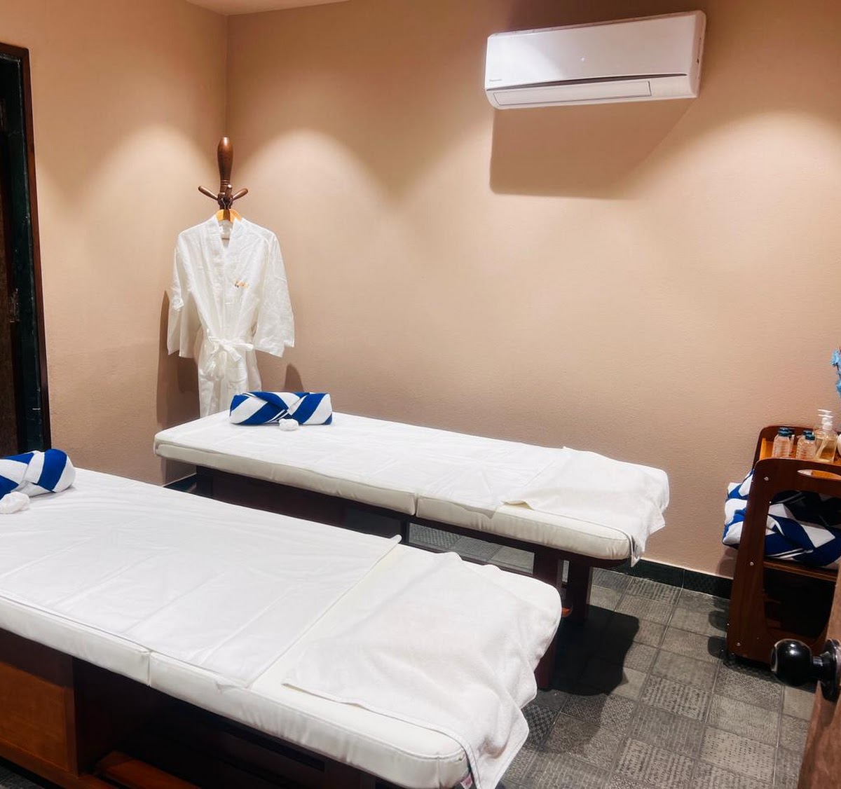 Indah Spa Room